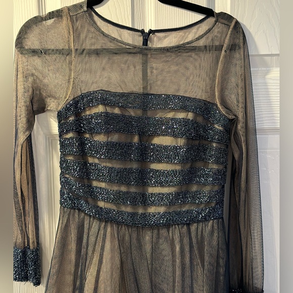 Basix Black Label Navy Beaded Gown - size 0 - Picture 4 of 9